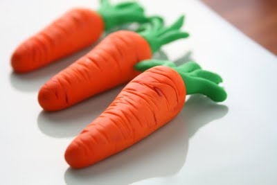 Gumpaste_carrots